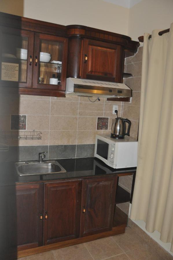 Caroline Hotel Ho Şi Min Dış mekan fotoğraf